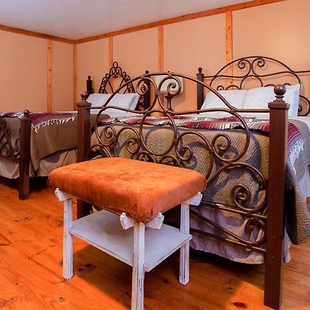 Round Top Hotel エクステリア 写真